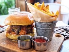 -ROAST coffee & eatery