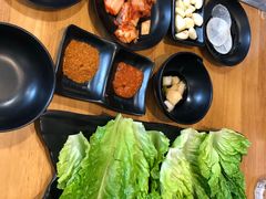 -肉甲韩国木炭烤肉(新壹街1店)
