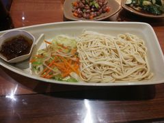-亮亮面馆(经六路店)