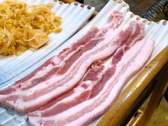 -豚豚猪村烤肉·韩国烤肉(总店)