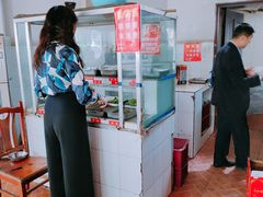 -佘记全家福芋儿鸡(向阳街总店)