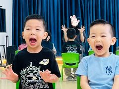 -蓝话筒·少儿成人演讲口才·主持朗诵·戏剧表演(大华第一坊店)