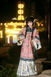 -苏州窝边小草摄影·汉服妆造跟拍(拙政园店)