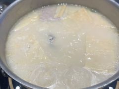 -红鼎豆捞·非遗鲍皇汤火锅(宝丰路店)