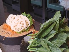 -湊湊火锅·茶憩(杭州湖滨银泰in77店)