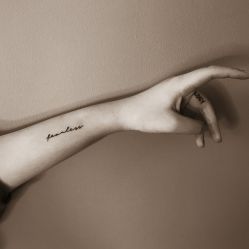 -SNOW TATTOO STUDIO