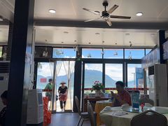 -鹏城人家海鲜酒家·23年老字号(较场尾店)