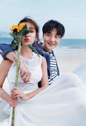 -雪中彩影婚纱摄影·微光艺术中心