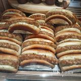 面包很丝滑。「丹麦松松」喜欢吃肉松的可以选择这款