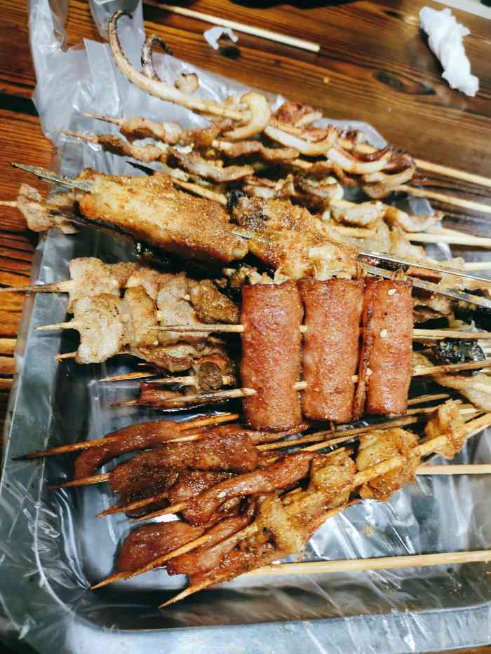 夜猫烧烤(幸福天地店)-"我们是吃过晚饭并不饿的情况去的,只想吃几.