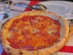 萨拉米披萨-威尼斯意餐酒吧 Venezia club(意大利风情街店)