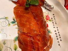 精品烤鸭-宝轩渔府·老字号海鲜·正宗津菜(水上店)