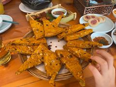 -菌自由丨野生菌火锅特色庭院餐厅(丽江古城店)