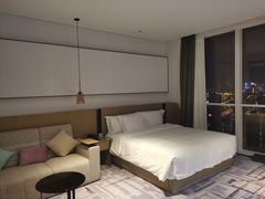 -大连星海皇冠假日酒店