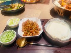 -耶里夏丽·丝路国际·新疆餐厅(浦东区东方路店)