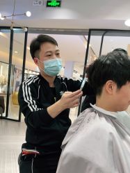 -苏豪路易士·嘉玛发廊