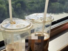 -星巴克(上海虹桥站2A检票口)