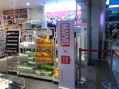 -名创优品(江南新地店)