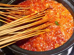 -两三事小郡肝串串香火锅(桂庙店)