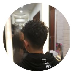 -一東造型烫发染发