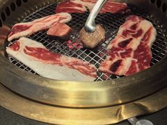 -铭牛烧肉·和牛海鲜自助(高新月牙湖店)
