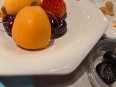 -雍容荟帝王蟹活龙虾展台自助(IFS黑金店)