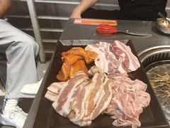 -韩先生自助烤肉•烤活鳗