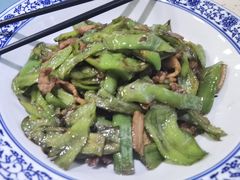 -新一家农家菜(华景新城店)