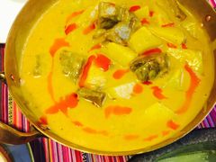 -香巴拉云南餐厅(华莱坞店)