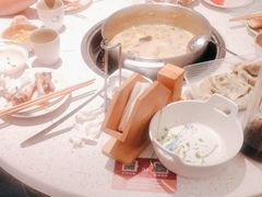 -三人行骨头王火锅(长寿店)