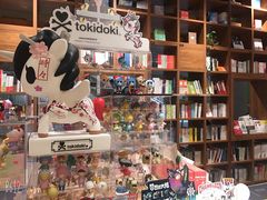 -百新书局(尚悦湾店)