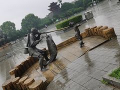 -巴陵广场