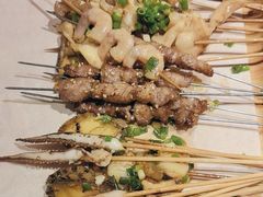 -街角等你.大连海鲜烧烤.经典铁板海鲜串(西安路店)