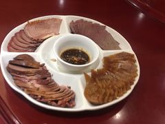 -吴记酱骨炖菜馆(康安路店)