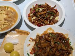 -关东小磨东北菜(漕河泾印象城店)