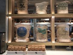 面包甜点陈列柜-% Arabica阿拉比卡咖啡烘焙工坊