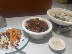 -刘胖子家常菜·蹄花焖藕(中央花园店)