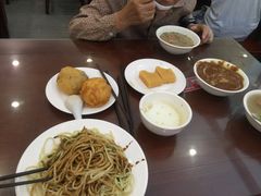 -护国寺小吃(左家庄店)