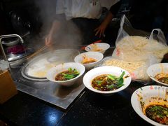 -八一路好吃街(雨田商务大厦店)