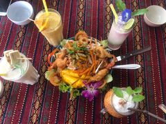-Tikky Cafe