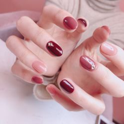 -Pink You美甲洗眉纹绣定制中心