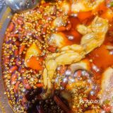 热气腾腾的鱼火锅之夜