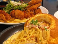 面包奶油意面-机器人火炉披萨