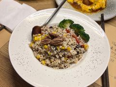 -来龙里 精致 东南亚餐室(万象城店)