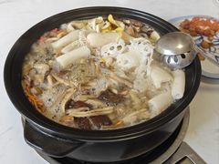 -菌之家·专业纯野生菌火锅·特色炒菌