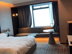 -上海龙之梦万丽酒店