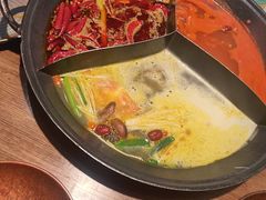 -巴卤社老火锅(财富店)