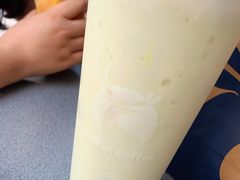-瑞幸咖啡(东方广场中庭店)