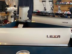-Be Lived Cafe比例咖啡(摩天轮店)