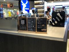 -luckincoffee瑞幸咖啡(香港名店街店)